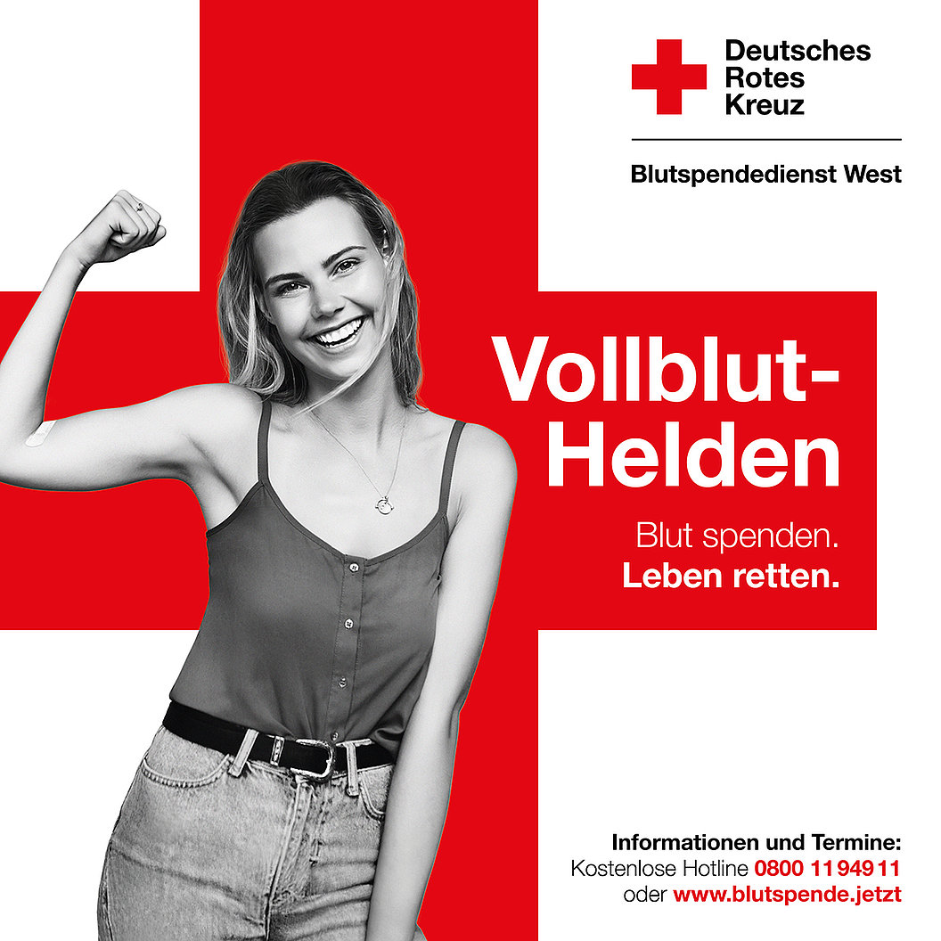 Frau zeigt selbstbewusst ihren Oberarm vor rotem Kreuz, Text 'Vollblut-Helden Blut spenden. Leben retten.' Deutsches Rotes Kreuz Blutsendedienst West